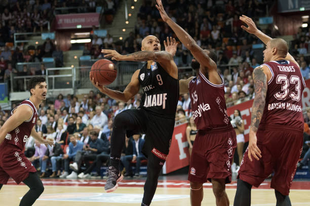 在德比战中 在德比战中