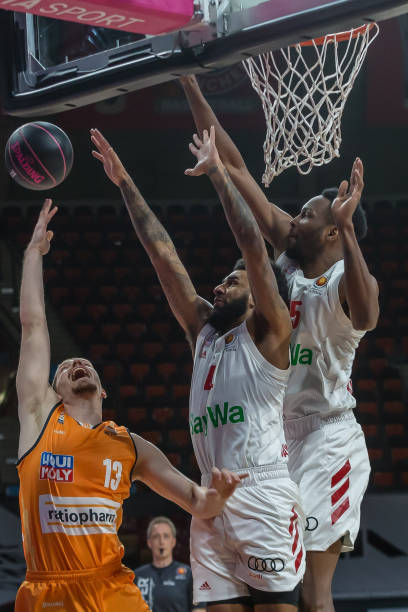 很大程度上 很大程度上