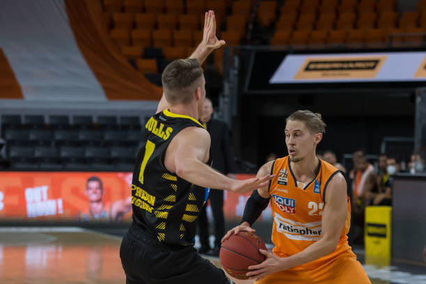 赛和世界顶 赛和世界顶